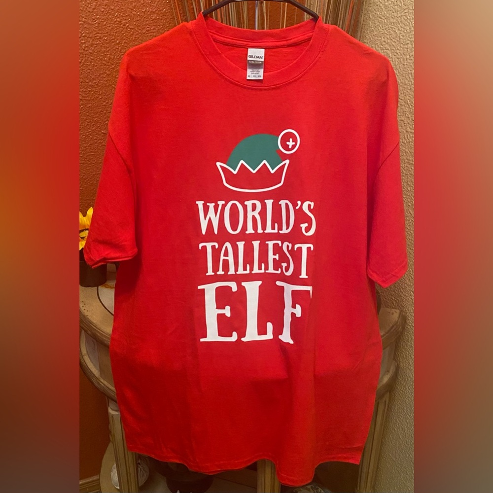 NEW- Gildan Red World's Tallest Elf Tee - NWOT